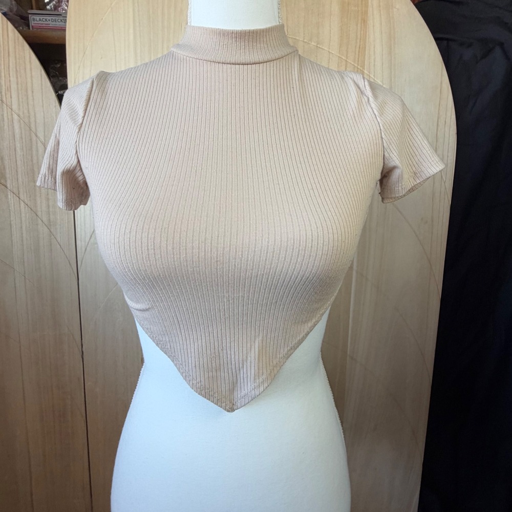 Forever 21 Crop Top Small Tan Ribbed Mock Neck Open Back Tie Handkerchief Hem